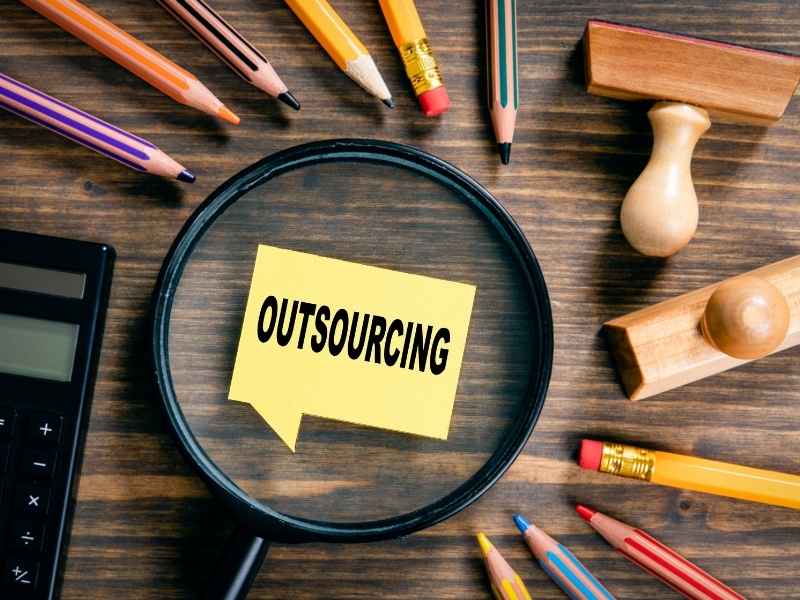 How to Choose the Right Outsourcing Firm for Growing Business
